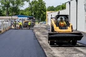 Best Asphalt Driveway Installation  in Hunters Creek Village, TX